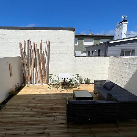 Maison A 250m De La 6 Couchages بيت للعطل